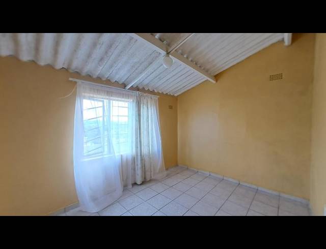 2 BEDROOM PROPERTY TO RENT IN UMLAZI K